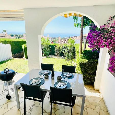 Modern Garden Apartment With A Fantastic Sea View And A Private Garden Sitio de Calahonda Esterno foto